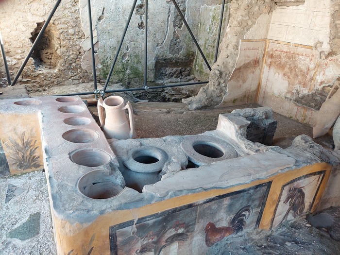 Pompei - Thermopolium Regio V